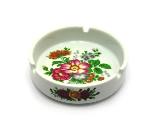 Пепельница керамическая (10.5×10.5×3 см) купить в интернет магазине подарков ПраздникШоп