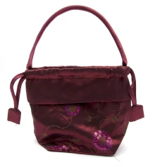 Сумочка с вышивкой (27×14×19 см) купить в интернет магазине подарков ПраздникШоп