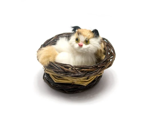 Кошка в лукошке (мяукает) (12×10×9 см) купить в интернет магазине подарков ПраздникШоп