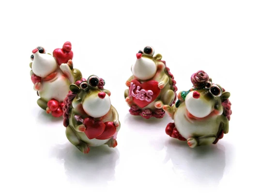 Фигурка «Ёжик с сердечком» (4 шт./уп) (7×6.5×5 см) купить в интернет магазине подарков ПраздникШоп