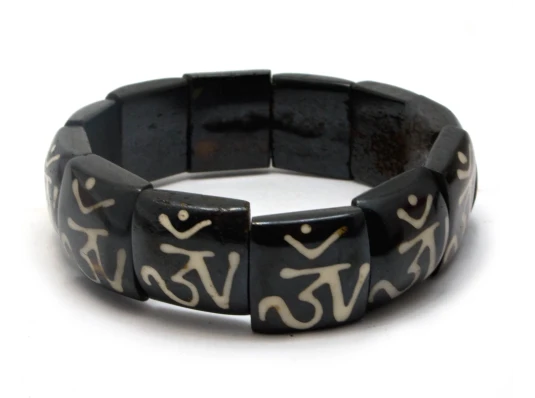 Браслет костяной «ОМ» (d-7.5 см) купить в интернет магазине подарков ПраздникШоп