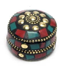 Шкатулка металическая с кораллами и бирюзой (d-3.5 см h-2 см) купить в интернет магазине подарков ПраздникШоп