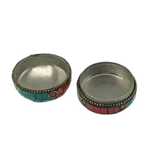 Шкатулка металическая с кораллами и бирюзой (d-4.5 см h-2 см) купить в интернет магазине подарков ПраздникШоп