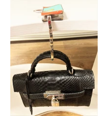 Сумкодержатель для женской сумочки «Сумочка» (7×5×1.5 см) купить в интернет магазине подарков ПраздникШоп