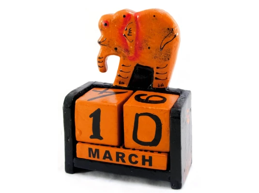 Вечный календарь «Слон» дерево черный (15×10×5 см) купить в интернет магазине подарков ПраздникШоп