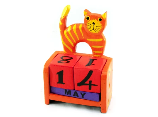 Вечный календарь «Кот» дерево оранжевый (14.5×10×5.5 см) купить в интернет магазине подарков ПраздникШоп