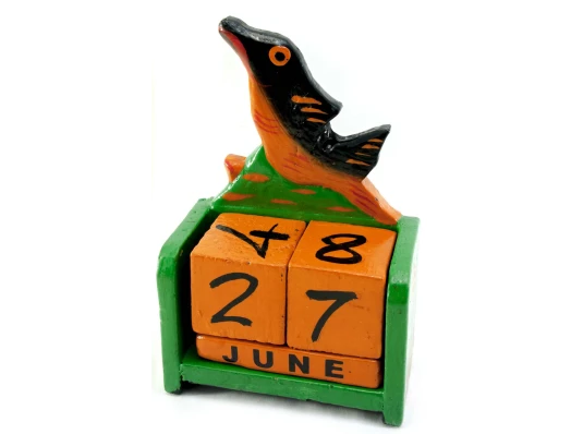 Вечный календарь «Рыба» дерево зеленая (15×10×5 см) купить в интернет магазине подарков ПраздникШоп
