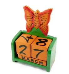 Вечный календарь «Бабочка» дерево зеленая (15×10×5 см) купить в интернет магазине подарков ПраздникШоп