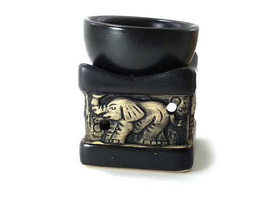 Аромалампа «Куб со слонами» черно-белая (8×6.5×6.5 см) купить в интернет магазине подарков ПраздникШоп