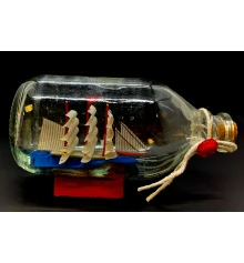 Модель парусника в бутылке (14.5×7.5×6.5 см) купить в интернет магазине подарков ПраздникШоп