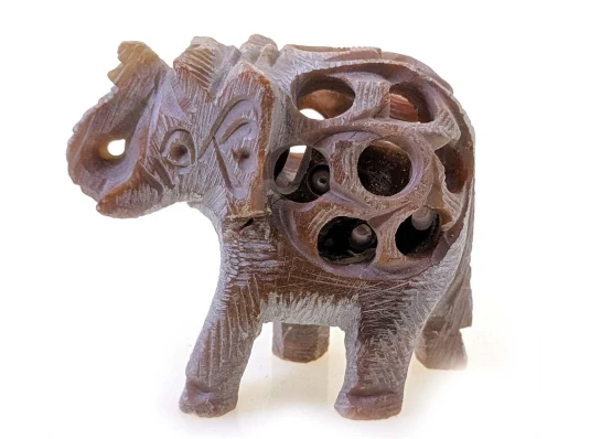 Слон из мыльного камня резной (5.5×4×6 см) купить в интернет магазине подарков ПраздникШоп