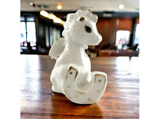 Дракон с подковой (8.6×7.5×4.8 см) купить в интернет магазине подарков ПраздникШоп