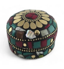 Шкатулка металлическая с бирюзой и кораллами и перламутром (h-3.2 купить в интернет магазине подарков ПраздникШоп