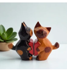 Кошки пара с сердечком дерево (13.5×8×3 см) купить в интернет магазине подарков ПраздникШоп
