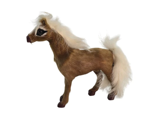 Лошадь из натурального меха (12.5×11×3 см) купить в интернет магазине подарков ПраздникШоп