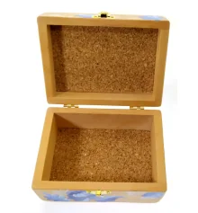 Шкатулка «Синие цветы» из массива дерева купить в интернет магазине подарков ПраздникШоп