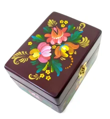 Шкатулка «Коричневая с букетом» из массива дерева купить в интернет магазине подарков ПраздникШоп