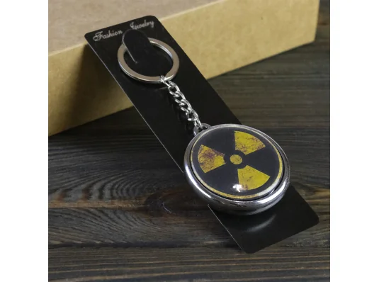 Брелок 7556 объемный Радиация купить в интернет магазине подарков ПраздникШоп