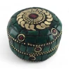 Шкатулка металлическая с кораллами и бирюзой (h-3.2, d-4.7 см)