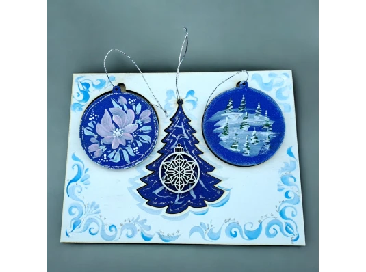 Крафтовая новогодняя открытка «Морозные узоры» (200×150×8мм).Комплект 3 подвески с аппликацией купить в интернет магазине подарков ПраздникШоп
