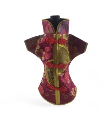 Чехол на бутылку малиновый «Кимоно» (28×25 см) купить в интернет магазине подарков ПраздникШоп