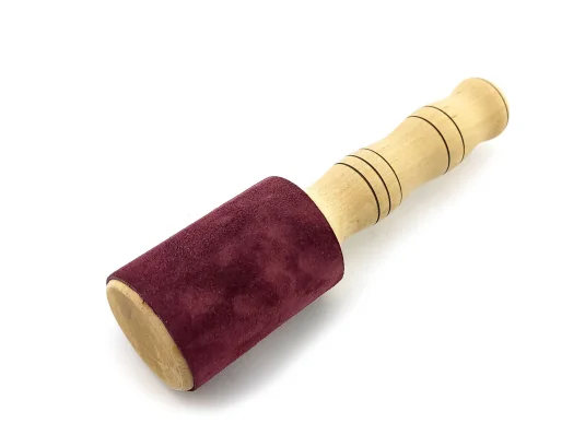 Резонатор для поющей чаши/колокольчика (дерево с кожей) (d-4.5 см купить в интернет магазине подарков ПраздникШоп